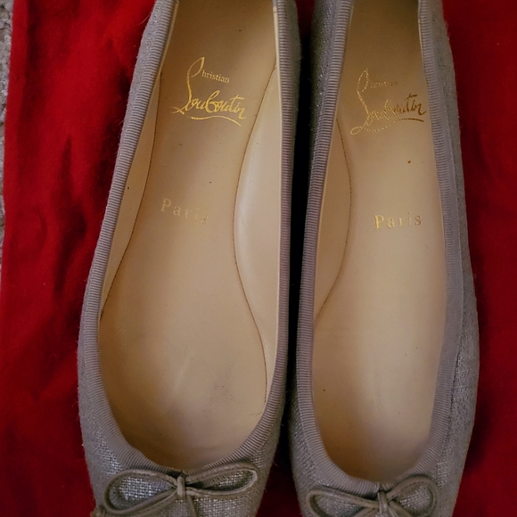 Christian Louboutin mamadrague flat 38.5 fits like a 37.5 - Picture 5 of 6